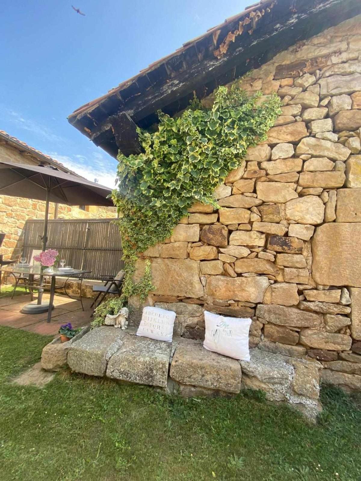 בית הארחה Quintanilla las Torres 	Casa Parejas La Casa De Quintanilla 1 מראה חיצוני תמונה